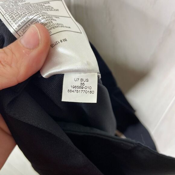 Nike Men’s Black Fit Dry Swoosh Pleated Chino Golf Short Size 35 - Picture 7 of 8